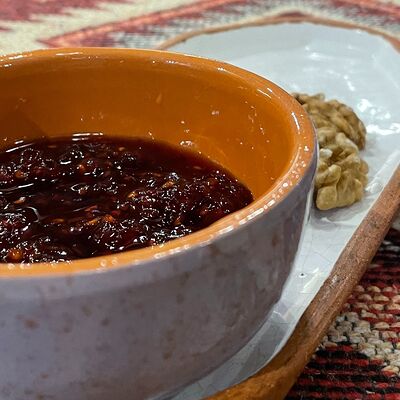 Домашнее варенье из малины в Хинкальная по цене 240 ₽