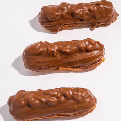 Эклер Сникерслав в Ван лав по цене 149 ₽