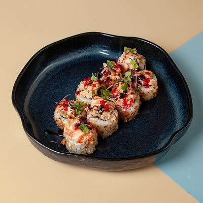 Роял ролл с лососем, угрем и кранч луком в Точка Вкуса по цене 595 ₽