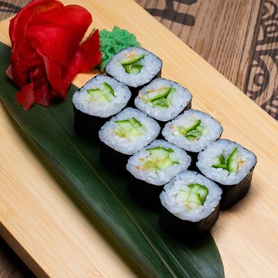 Ролл с огурцом в Бань бао по цене 195 ₽