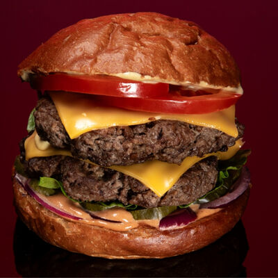 Двойной чизбургерв Морская корова по цене 380 ₽