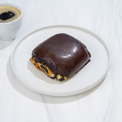 Булка Много мака в Магбургер & Братья Караваевы по цене 205