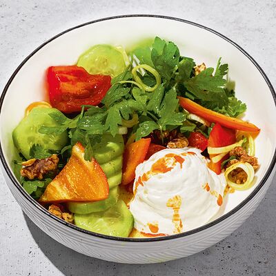 Большой овощной салатв Антрекот по цене 535 ₽