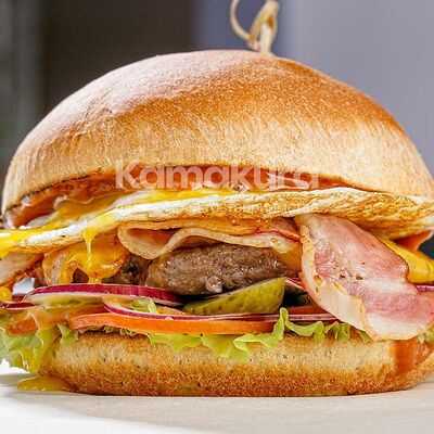 Бургер клаб в Kamakura по цене 1015 ₽