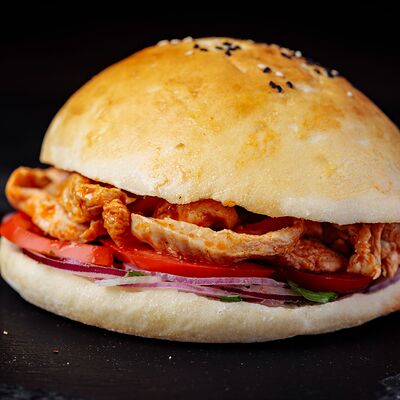 Тантуни Курица Томбик (без соуса) в Meat Feast по цене 780 ₽