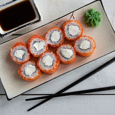 Холодный ролл Филадельфия круглая в 4 Лосося по цене 729