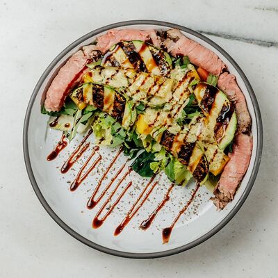 Теплый салат с ростбифом в Потроха по цене 773