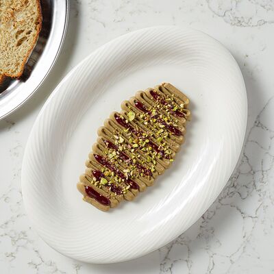 Паштет из куриной печени с малиновым соусом и фисташками в Волгоречье по цене 520 ₽