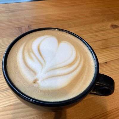 Капучино 0.2 в Любимые мгновения по цене 350 ₽