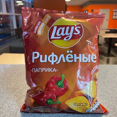 Чипсы Lays рифленые Паприка в Кинотеатр Люксор по цене 170 ₽