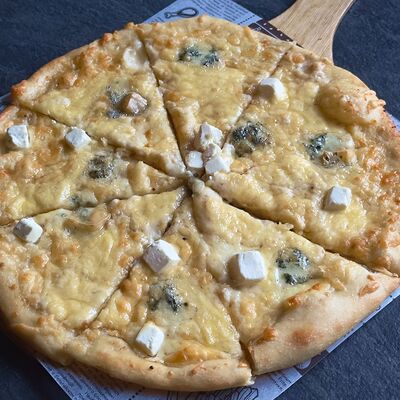 Пицца Четыре сыра в Жар-пицца по цене 730 ₽