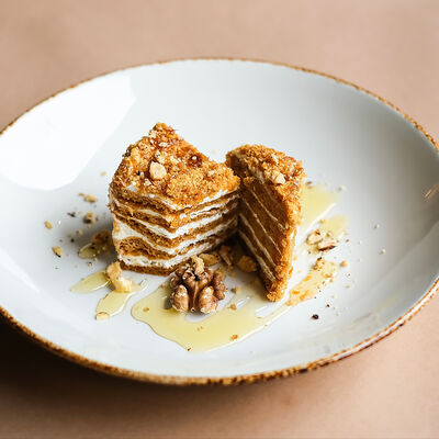 Медовик в СВОИ по цене 13 р.