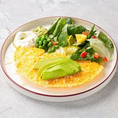 Зеленый омлет с сырным кремом в Шоколадница по цене 490 ₽