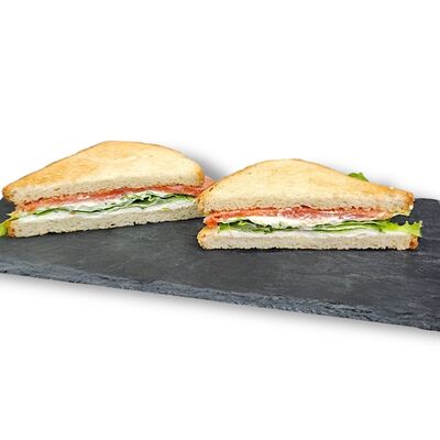 Сэндвич с лососемв Navasushi по цене 336 ₽