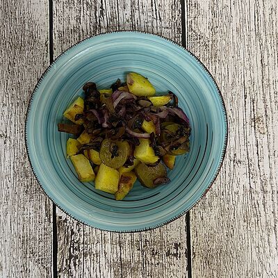 Салат Салухаллен в Луна Рыба по цене 265 ₽