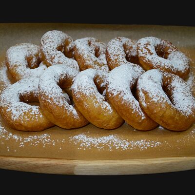 10 классических пышек в Пышки и вафли по цене 340 ₽