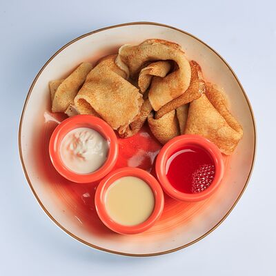 Блинчики 3 шт в Семейный ресторан Tiki&Taki по цене 300 ₽