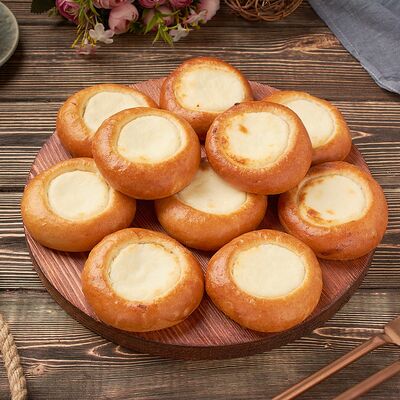 Фуршетные ватрушки с творогом в Ватруш пекарня-кондитерская по цене 890 ₽