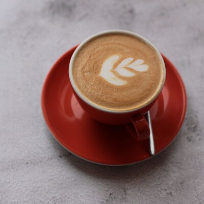 Капучино L в Traveler's coffee по цене 332 ₽