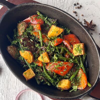 Жаркое с говядиной и овощами в Старица Карасунская по цене 1070 ₽