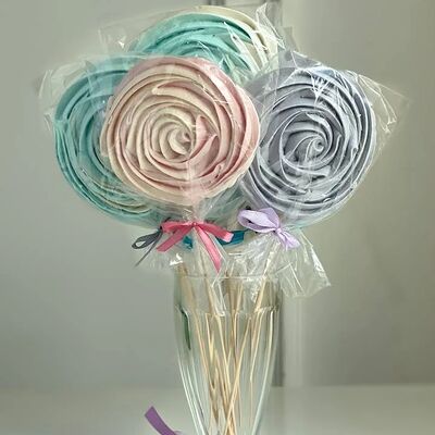 Безе Розочка на палочке в Кондитерская SunbeamCake по цене 180 ₽