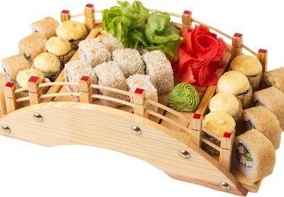 Сет Цезарь (без рыбы) в Суши Ё Пицца по цене 1090 ₽