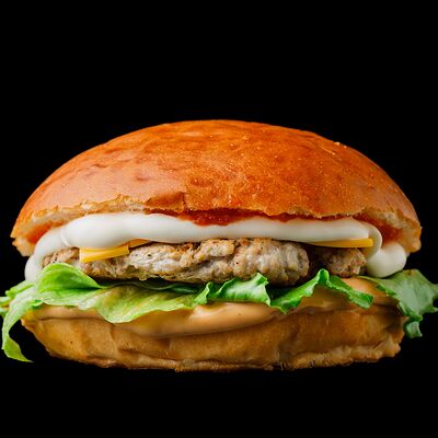 Бургер со свининой в ПарККинг по цене 14 р.