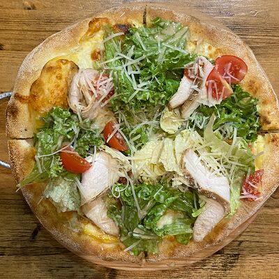 Пицца Цезарь с курицей в Bfood по цене 579 ₽