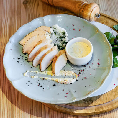 Куриная грудка с зелёным рисом в Debaton по цене 255