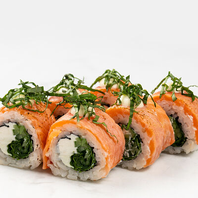 Ролл Филадельфия с пармезаном и базиликом в Империя пиццы по цене 725 ₽