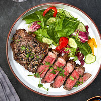 Стейк татаки из говядины в Mojo