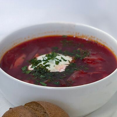 Борщ в Баловень С по цене 420 ₽