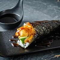 Хэнд-ролл с креветкой в Pizza & Sushi Hub