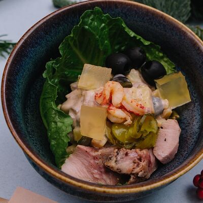 Салат Оливье 1894 в Ойкумена по цене 740 ₽