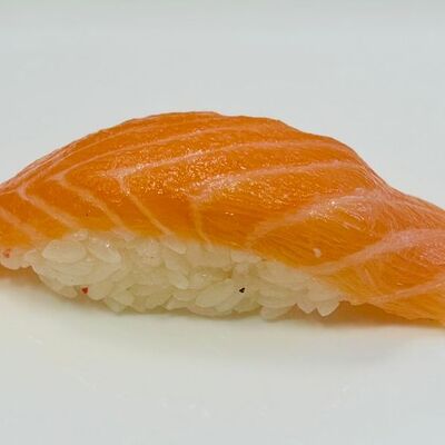 Суша холодная - лосось в Суши NEW Пицца по цене 195 ₽