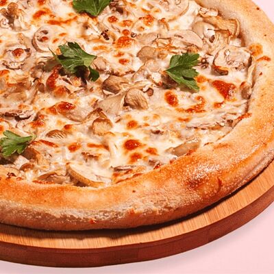 Пицца Грибная в Lucky Pizza по цене 369 ₽