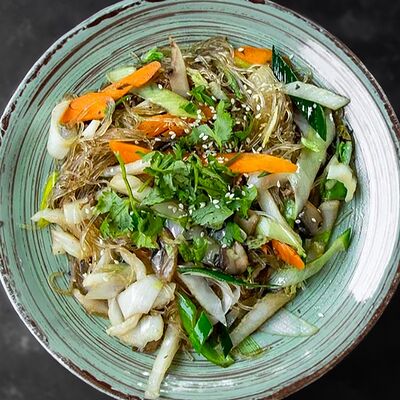 Лапша Миен Сао Рау в COM PHO Вьетнамская кухня по цене 580 ₽