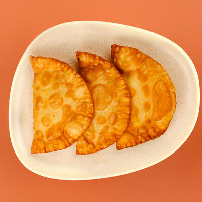 Чебурчики с мясом в Добрый лепщик по цене 350 ₽