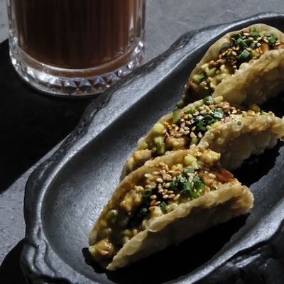 Мини-тако с угрем 3 шт. в Really bar по цене 990 ₽