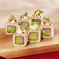 Ролл Хотатэ авокадо в Тануки