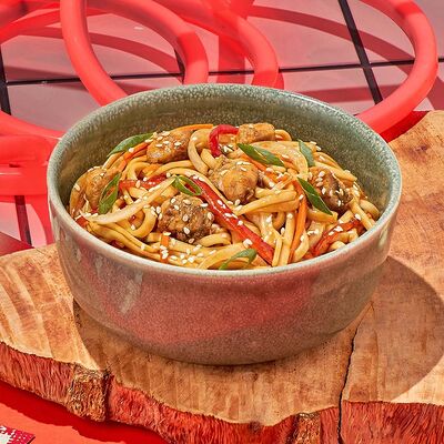 Удон с курицей в Dostaевский по цене 424 ₽