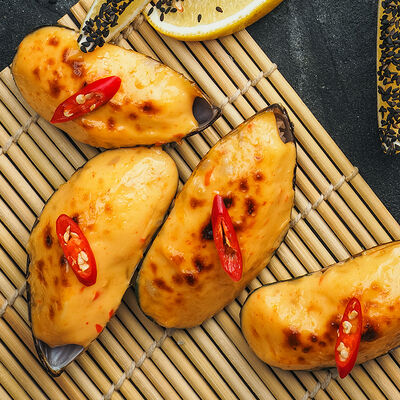 Мидии запеченые в соусе Спайси в Mojo по цене 690