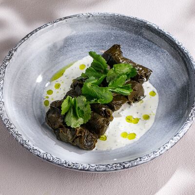 Долма с мацони в Чайхана Пахвала по цене 620 ₽