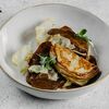 Язычки ягненка с гратеном из сельдерея и мясным соусом в Бумбараш по цене 985