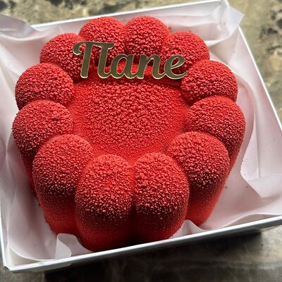 Муссовый бенто-торт красный папев Allowberry по цене 3700 ₽