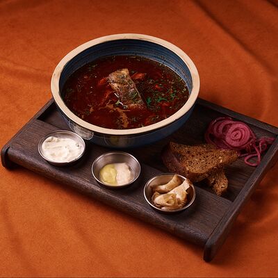 Борщ в Липа гастробар по цене 580 ₽