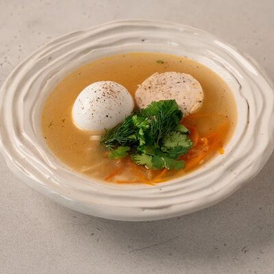 Бульон c курочкой в Hug по цене 550 ₽