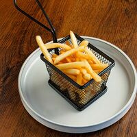 Картофель фри в BBJ Grill & Bar