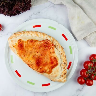 Пицца Calzone Rustico в Sadu по цене 4550 ₸