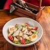 Д. Салат цезарь с курицей в Берлускони по цене 690